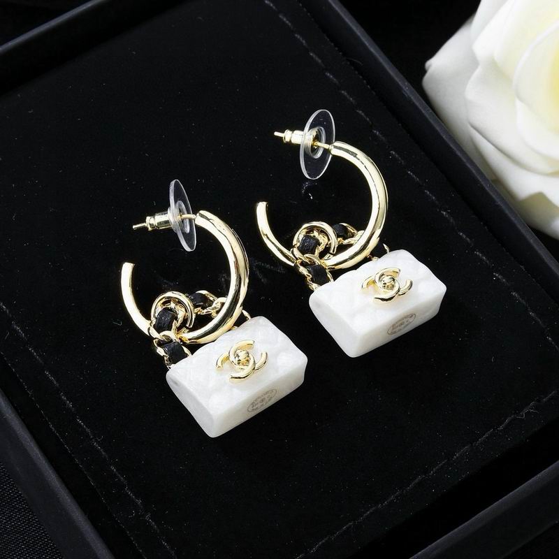 Chanel Earring 09yxs406